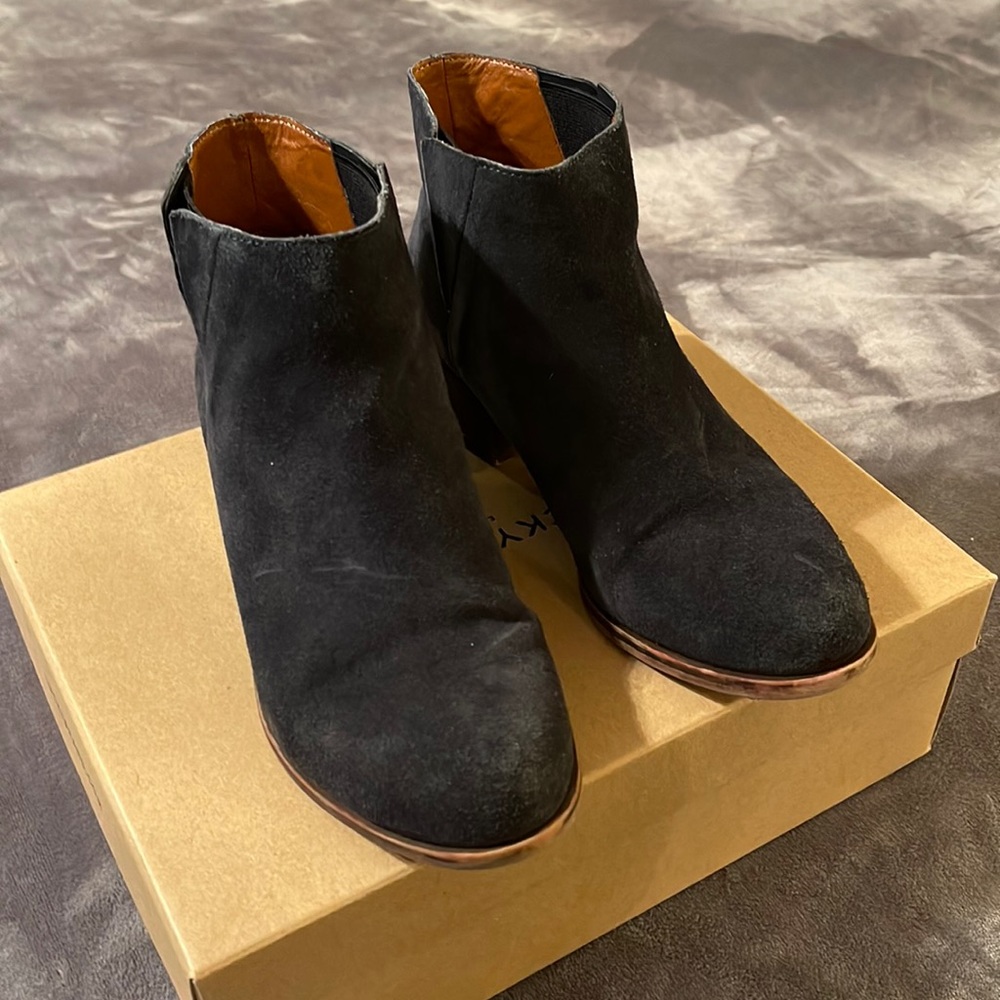 Women booties